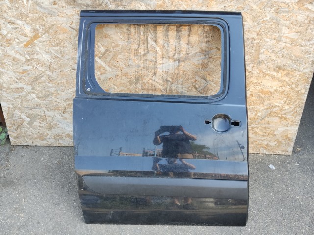 167271 Fiat Scudo 2007-2016 jobb oldali tolóajtó, a képen látható sérüléssel