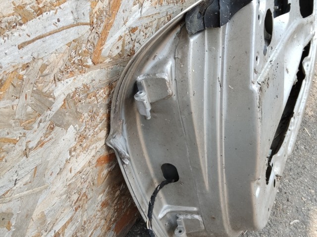 168709 Fiat Barchetta 1995-2004 ezüst színű jobb oldali ajtó, a képen látható sérüléssel