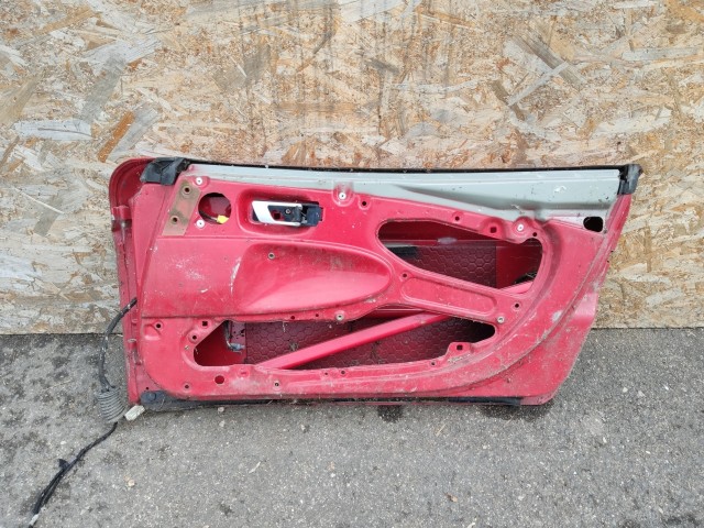 168710 Fiat Barchetta 1995-2004 piros színű jobb oldali ajtó, a képen látható sérüléssel