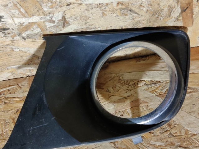 167261 Alfa Romeo 159 2005-2011 bal ködlámpa keret 156057615