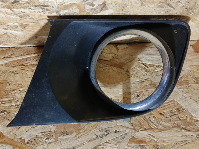 167221 Alfa Romeo 159 2005-2011 bal ködlámpa keret 156057615