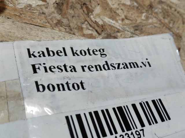 Kábelek, kábel kötegek Használt