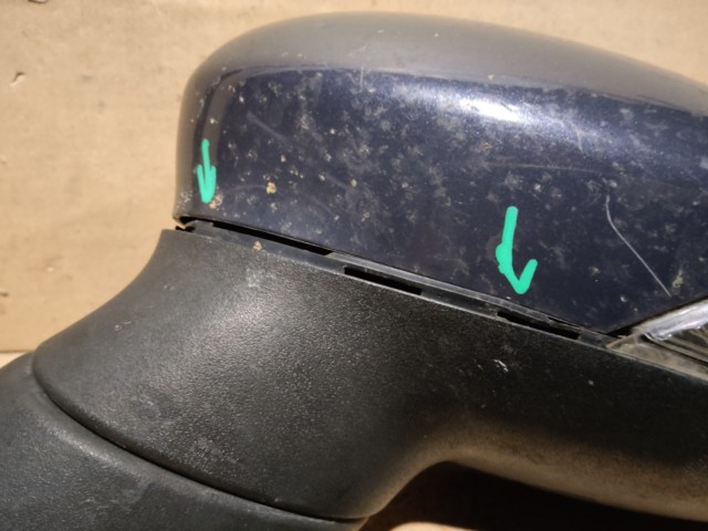 163358 Ford Fiesta 2008-2017 bal oldali 6 vezetékes visszapillantó tükör, a képen látható sérüléssel