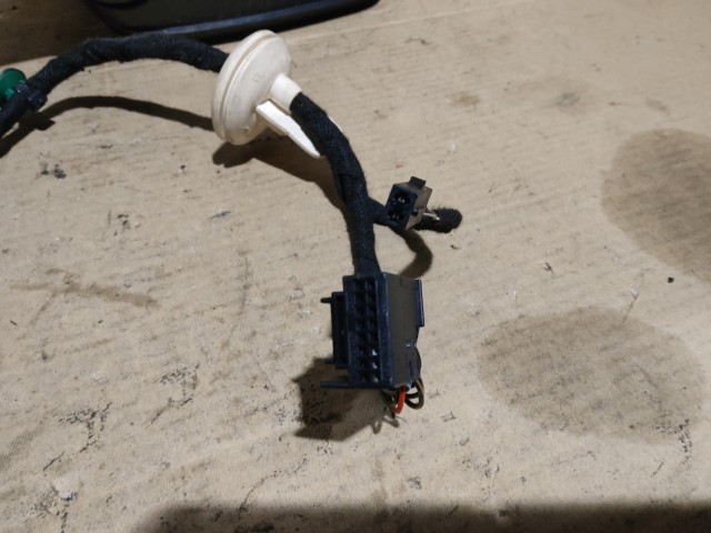 163439 Skoda Karoq 2018- bal oldali visszapillantó tükör 13 vezetékes, holttér figyelős 