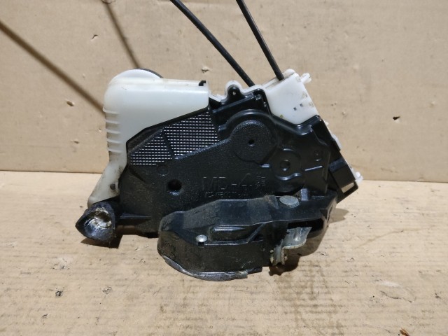 Toyota Yaris 2006-2011 jobb első ajtó zár