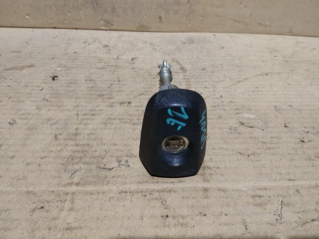 163469 Toyota Yaris 2006-2011 jobb oldali Zárbetét házzal