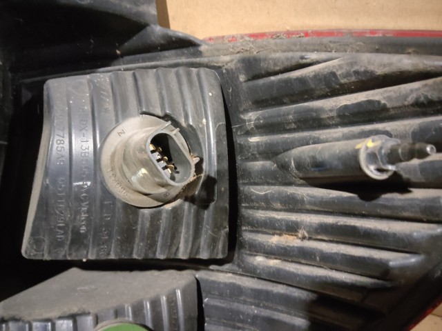 163481 Dodge Journey bal hátsó külső lámpa 05067785AB