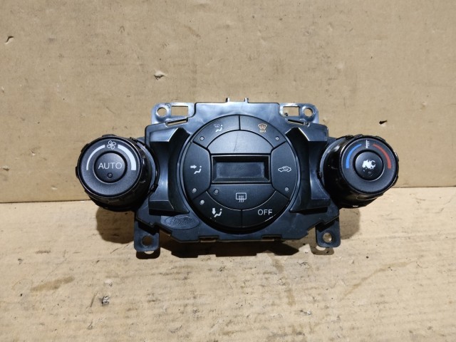 163594 Ford Fiesta 2008-2017 digit klímás fűtéskapcsoló 8A6T-18C612-AJ