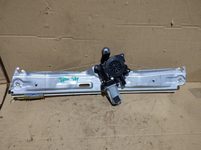 Fiat Tipo 2015- bal hátsó elektromos ablakemelő 52050179