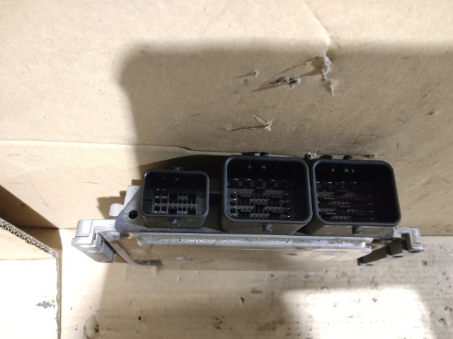 Citroen C3 Picasso  2009-2017  1,6 16v benzin Motorvezérlő 9664983180 , 0261201863 