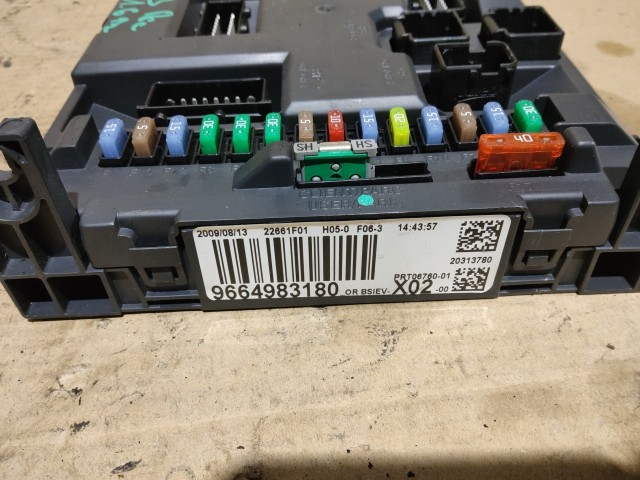 Citroen C3 Picasso  2009-2017  1,6 16v benzin Motorvezérlő 9664983180 , 0261201863 