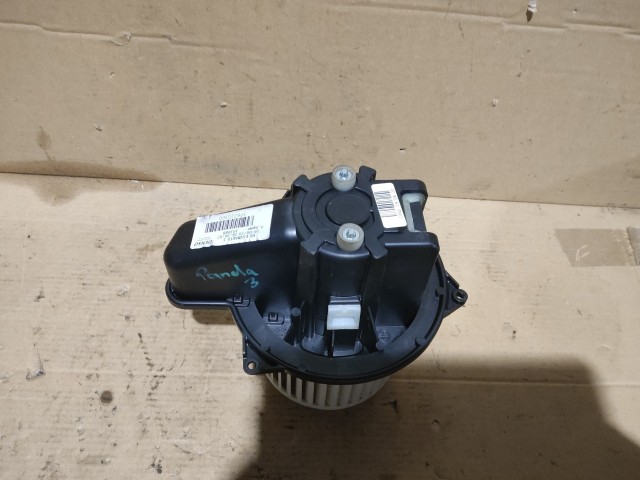 Fiat Panda III. 2012- Fűtőmotor  77366917