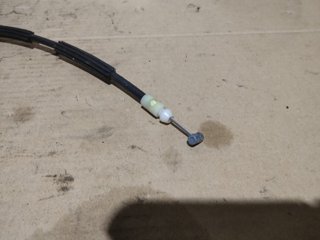 Fiat Bravo 2007-2014 2007-2014 Zár bowden Használt Külső kilics és a zárszerkezet között