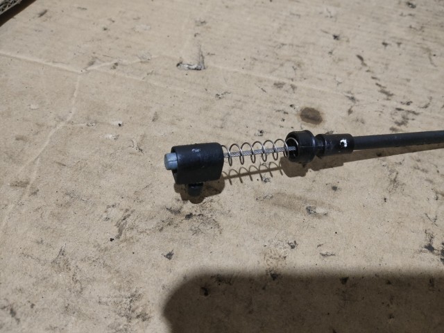 Fiat Bravo 2007-2014 2007-2014 Zár bowden Használt Külső kilics és a zárszerkezet között