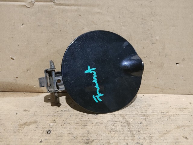 173045 Fiat Freemont 2011-2015 fekete színű tankajtó