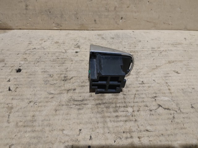 Citroen C3 2002-2010 Zárbetét kupak Használt 5 ajtós jobb hátsó