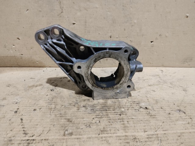 Alfa Romeo 159, Fiat Bravo 2007-2014 1,9 16v Diesel Egr szelep tartóbak a szívócsonkon