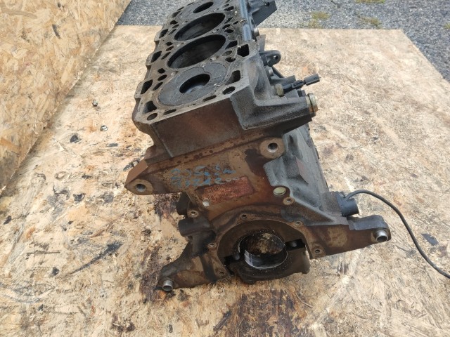 Alfa Romeo 147 1,9 8v Diesel motor, motoralkatrészek 937A2000