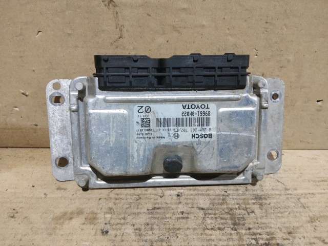 Toyota Aygo 2005-2014 900 cm3 benzin Motorvezérlő 0261208702 , 89661-0H022