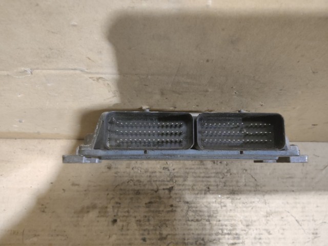 Renault Twingo 1993-2007 Motorvezérlő Használt  Siemens S110140002A 
