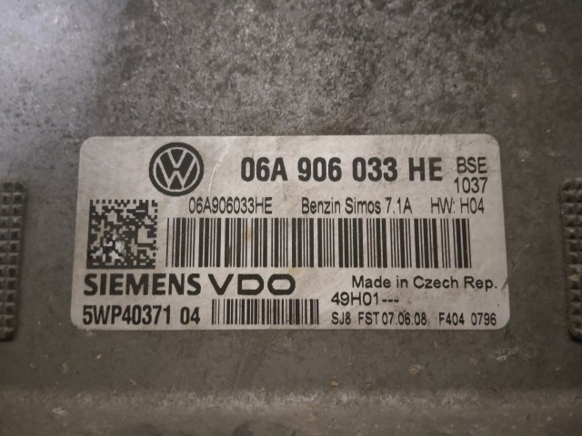 Seat Leon, Altea 5P, Volkswagen Golf V., Skoda Octavia II. 1,6 8v benzin motorvezérlő  Siemens 5WP40371 