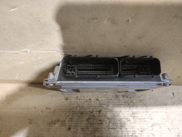 Volkswagen Polo 2002-2009 1,2 benzin Motorvezérlő  Siemens 5WP4016304 , 03E906033