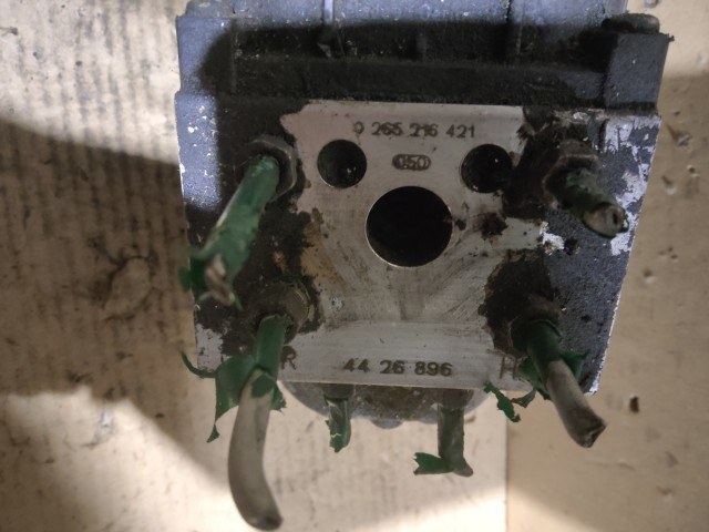 Saab 900  Abs Bosch  0265216421 , 4426896