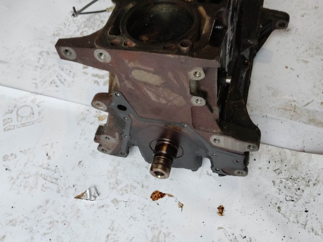 170112 Alfa Romeo 147 2000-2010 1,6 16v 105 Le benzin motor, motoralkatrészek AR37203