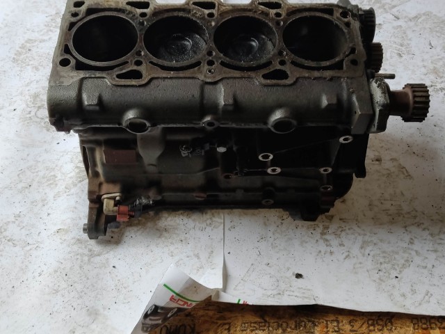 Alfa Romeo GT , 156 2,0 16v JTS motor, motoralkatrészek 937A1000