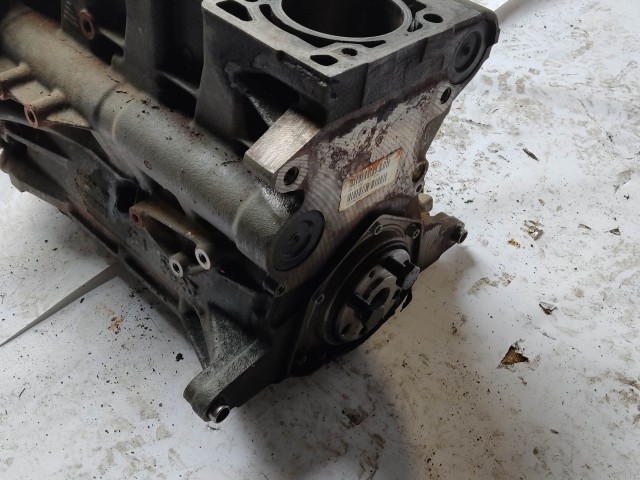 Alfa Romeo GT , 156 2,0 16v JTS motor, motoralkatrészek 937A1000