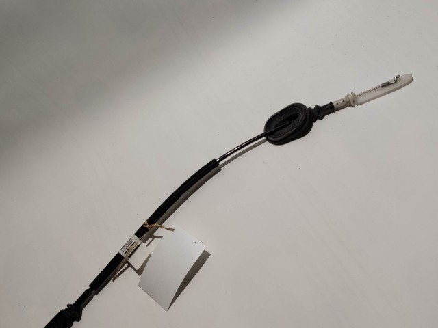 Ford Fiesta 2008-2017 jobb első zárbovden, a belsőkilincs és a zárszerkezet között 