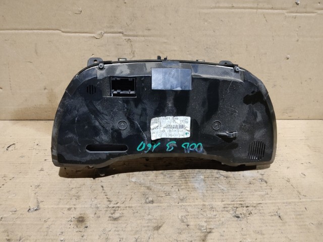 Fiat Doblo 2009-2015 Diesel Óracsoport (kilométeróra) egy alsó rögzítő láb le van törve!!!!!