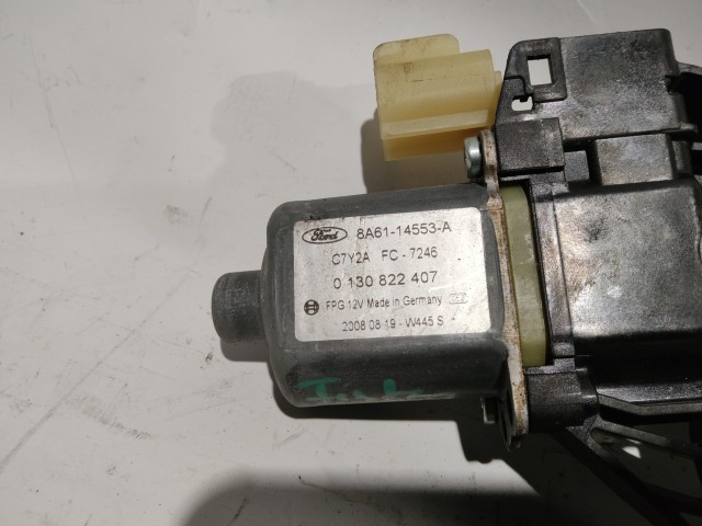 Ford Fiesta jobb első ablakemelő motor 8A61-14553-A , 0130822407