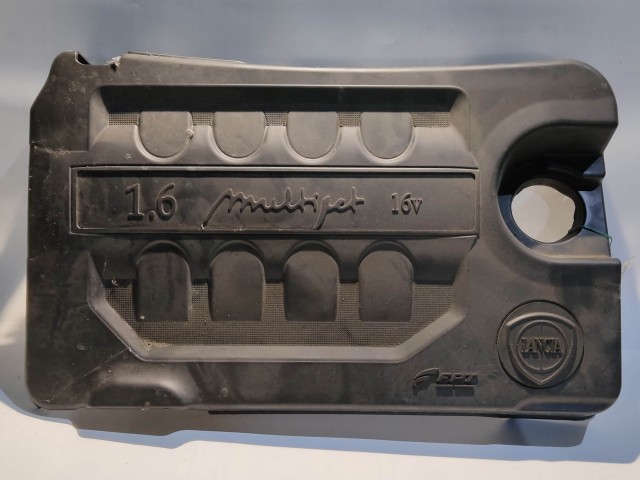 Lancia Delta 1,6 16v Diesel felső motorburkolat 51799914