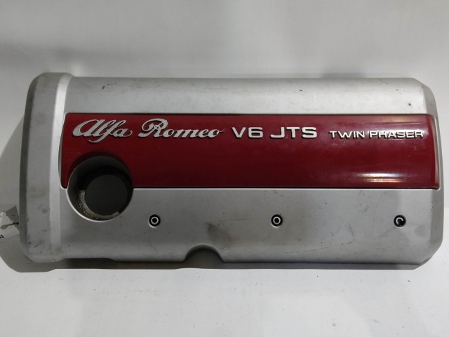 164568 Alfa Romeo 159, Brera, Spider 3,2 V6 Motorburkolat, a képen látható sérüléssel 55194013