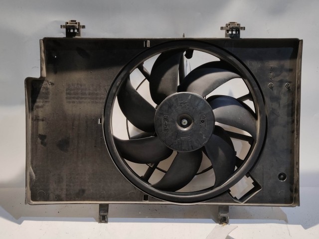 Ford Fiesta 2008-2017 Diesel Hűtőventilátor kerettel 8V518C607CG