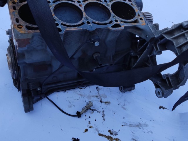 170453 Alfa Romeo 147 2000-2010 1,6 16v 105 Le benzin motor, motoralkatrészek AR37203