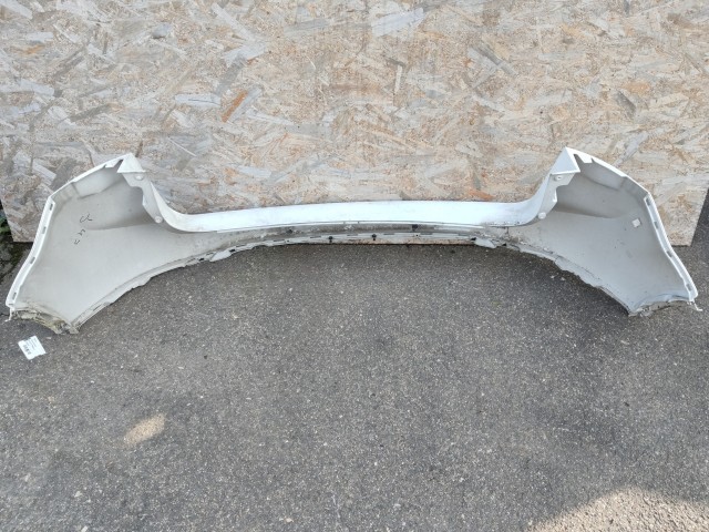 147077 Ford Kuga 2008-2012 fehér színű, hátsó lökhárító parkszenzoros helyes 8v41-17900-aw