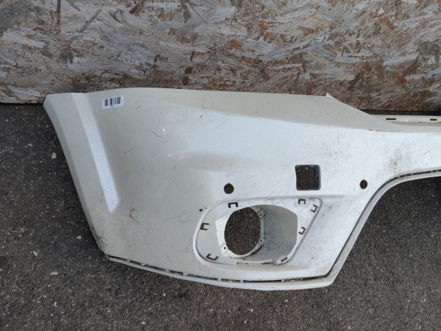 104438 Fiat Freemont 2011-2015 első lökhárító, parkszenzor helyes 