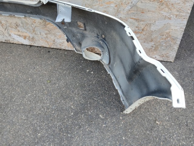 104438 Fiat Freemont 2011-2015 első lökhárító, parkszenzor helyes 