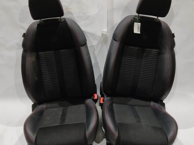93170 Alfa Romeo Giulietta fekete félbőr ülésgarnitúra a képen látható állapotban