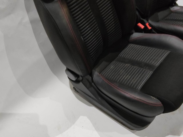 93170 Alfa Romeo Giulietta fekete félbőr ülésgarnitúra a képen látható állapotban