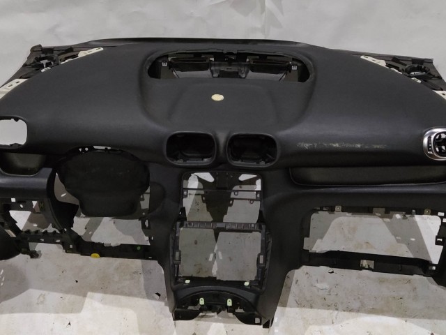 170564 Citroen C3 Picasso  2009-2017 Műszerfal párna
