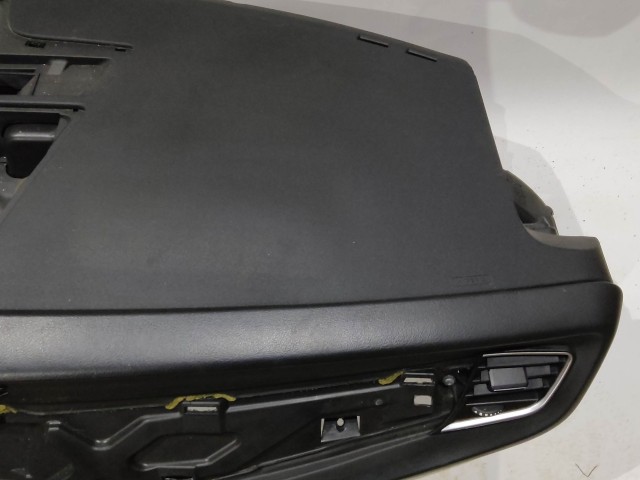 170589 Alfa Romeo Giulietta 2013-2020 műszerfal párna