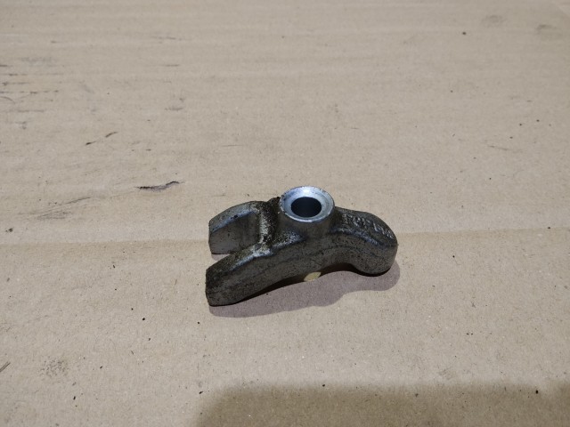 Injektor leszorító