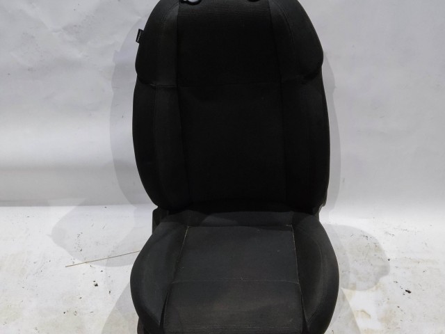 166406 Alfa Romeo Giulietta 2010-2020 jobb első szövet ülés, fejtámla ÉS légzsák nélküli!!!!
