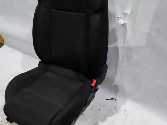 166407 Alfa Romeo Giulietta 2010-2020 jobb első szövet ülés, fejtámla nélkül!!!!