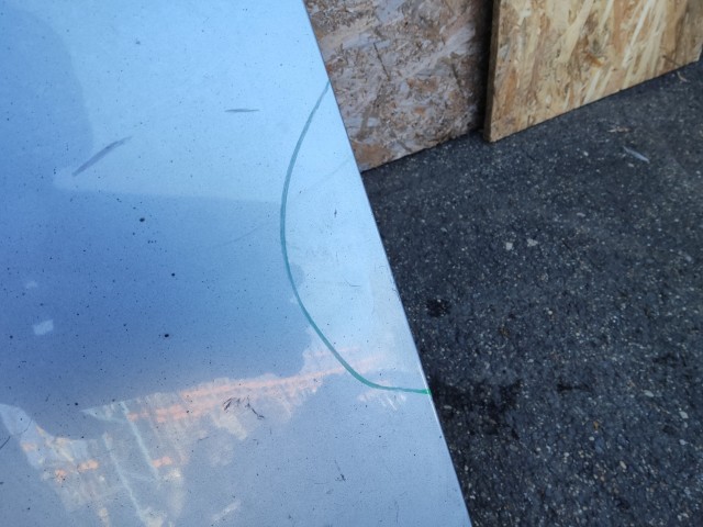 172857 Fiat Doblo 2000-2009 jobb hátsó üveges raktérajtó, a képen látható sérüléssel