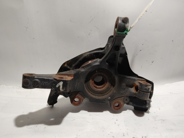 Fiat 500 L 2012-2017 jobb első csonkállvány (kerékagy) 25 fogas  