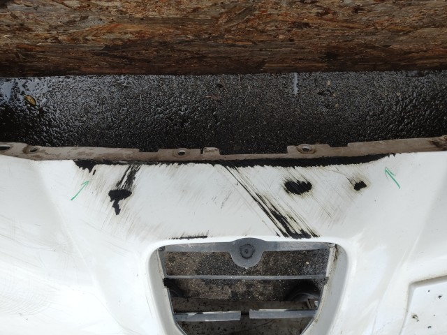 172955 Alfa Romeo MiTo 2008-2013 fehér színű első lökhárító, a képen látható sérüléssel 71777562